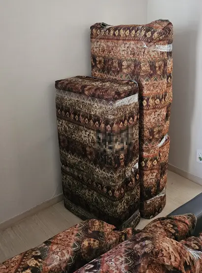 가구를 하나씩 포장